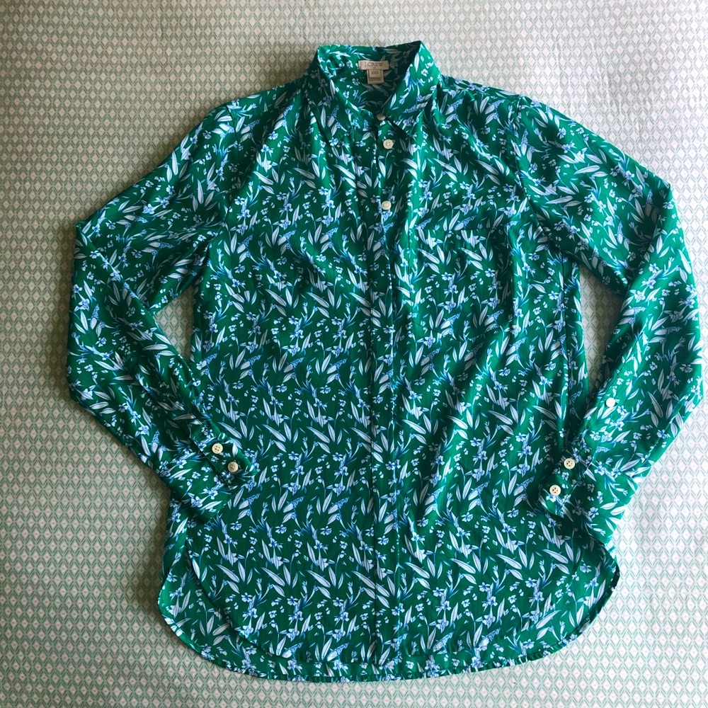 XXS J. Crew Women Button Blouse Green Pattern